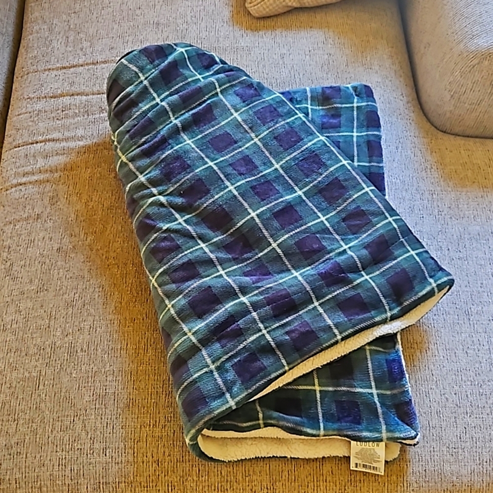 Ludlow Blanket